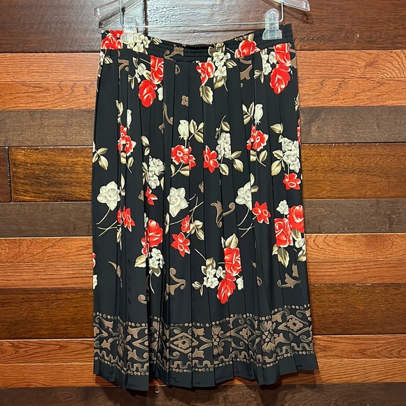 TanJay Dresses & Skirts - TanJay Accordian Pleat Black and Red Floral Maxi Skirt